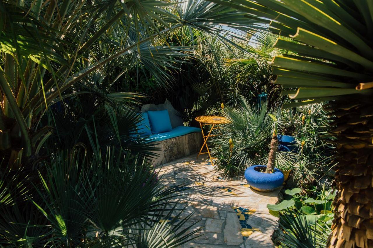 Villa Tropica, Total Privacy, Tropical Garden And Private Pool Kastela Exterior photo